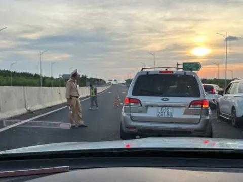 Làm gì để giảm ùn tắc giao thông? (*): Nhận diện "thủ phạm", hoàn thiện giải pháp