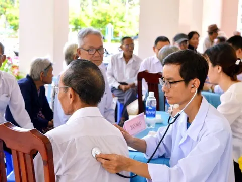 Hà Nội sẽ khám miễn phí cho người dân ít nhất mỗi năm 1 lần