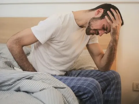 Nam giới thức dậy mà không thấy dấu hiệu này, cẩn thận kẻo tim mạch đang gặp nguy