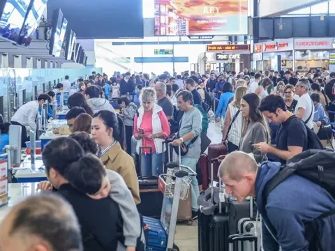 13 chuyến bay quốc tế từ sân bay Nội Bài bị hủy do căng thẳng ở Trung Đông