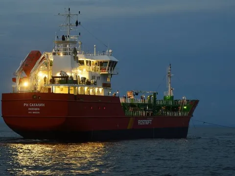 Một quốc gia BRICS họp khẩn vì xung đột Trung Đông, bất ngờ quay xe mua hàng triệu thùng dầu từ Nga