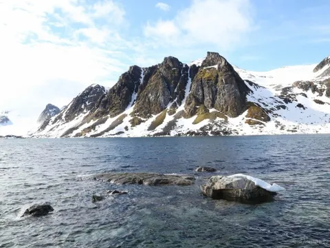 Vòng Bắc Cực chạm ngưỡng 30 độ C, 2026 sẽ là năm nóng nhất lịch sử?