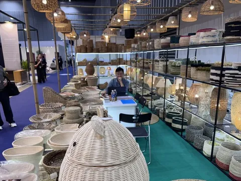 Chia sẻ của Chủ tịch UBND TPHCM khi dự khai mạc Hội chợ xuất khẩu đồ gỗ và nội thất