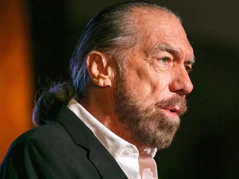 Bị vợ ruồng bỏ, bố đơn thân nghèo khổ tất tay cho "canh bạc" ngoạn mục, lột xác thành ông trùm tỷ đô