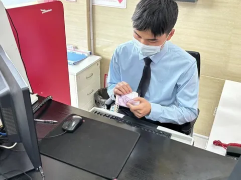 Nhân viên ngân hàng tự vay tín dụng hơn 1,5 tỷ đồng để đạt KPI rồi đột ngột qua đời, tòa tuyên bố: “3 đồng nghiệp liên quan phải trả nợ thay”