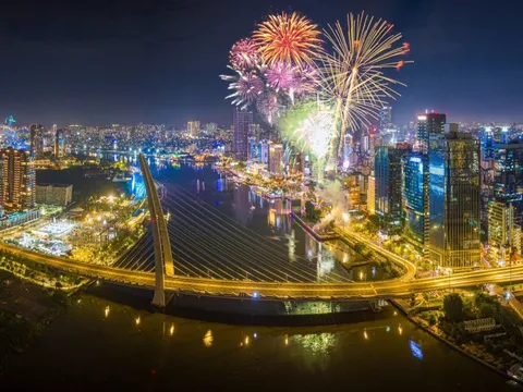 Dân số bằng 1/14, diện tích bằng 1/29 nhưng Việt Nam đã vượt Trung Quốc thành nhà sản xuất lớn nhất cho một đại bàng Mỹ