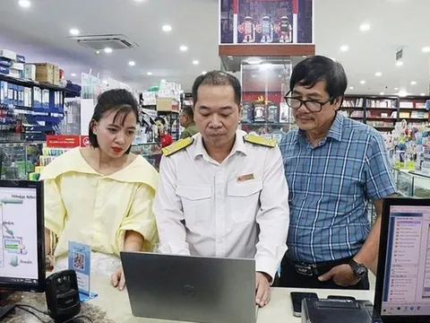 Chính thức: Từ hôm nay, hộ kinh doanh phải báo mọi tài khoản nhận tiền cho cơ quan thuế