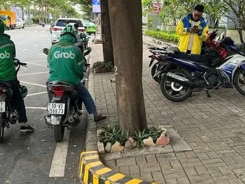 Giá xăng tăng mạnh, tài xế công nghệ ngại nhận cuốc ngắn
