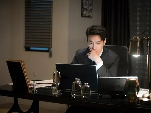 Muốn đổi đời sau tuổi 30? Đừng bỏ lỡ 10 bài học xương máu về tiền bạc này