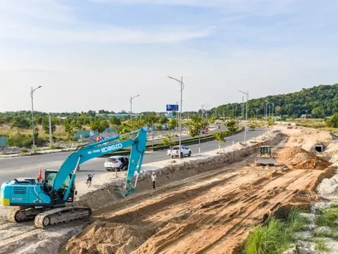 Dự án giao thông nguy cơ 'vỡ' tiến độ vì khan hiếm xăng dầu, vật liệu tăng giá