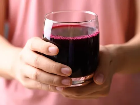Mạch máu “rất thích” loại nước này, uống 1 ly mỗi ngày huyết áp cũng phải “dịu xuống”