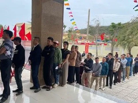 Cử tri đặc khu Bạch Long Vĩ đi bầu cử sớm