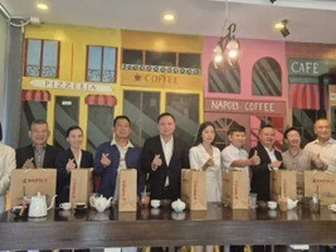 Nhượng quyền cà phê "0 đồng" của Napoly