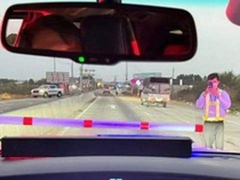 Nhiều tài xế bất ngờ khi bị “truy thu” phí đường cao tốc sau sự cố hỏng barie