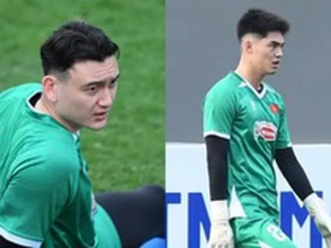 Trung Kiên đọ visual với Văn Lâm: Đúng chuẩn tuyển Việt Nam, cứ thủ môn là đẹp trai