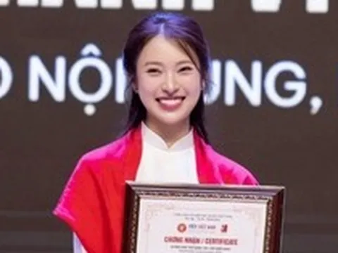 Sướng như Khánh Vy