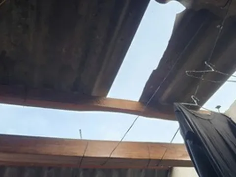 Mưa kèm dông lốc tàn phá hơn 800 ngôi nhà ở Lào Cai, Lai Châu, Điện Biên