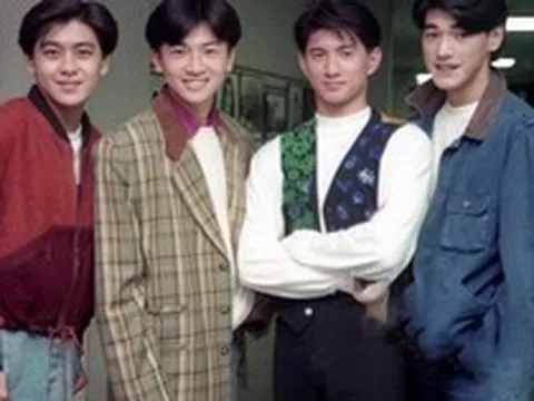 Bức ảnh 35 năm trước gây sốt: 4 nam thần chung khung hình chứng minh đẳng cấp "Ferrari mãi là Ferrari"