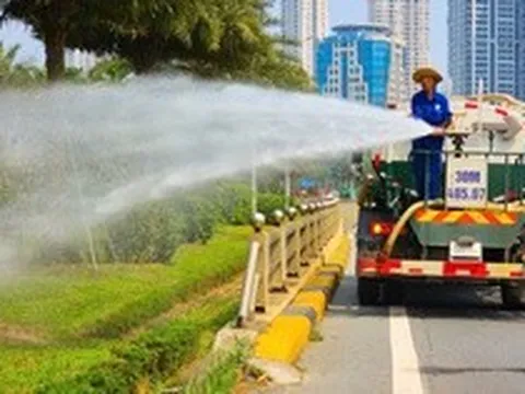 Mùa xuân nóng nực bất thường, hầu như không mưa phùn, nồm ẩm, không 'rét nàng Bân'