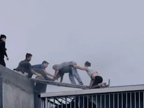 Đề xuất Thủ tướng tặng Bằng khen trong vụ cứu 7 người trong vụ cháy