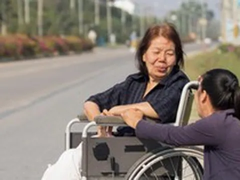 72 tuổi, có 3 căn nhà nhưng vẫn suýt không có tiền chữa bệnh: Bài học tài chính khiến nhiều người trung niên giật mình