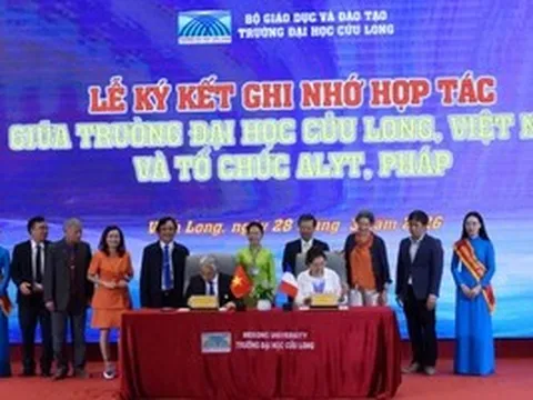 Một trường đại học ở miền Tây hợp tác với đối tác Pháp