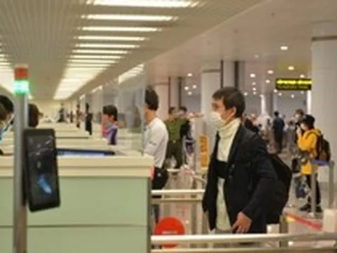 Cảnh báo đặc biệt với người đi nước ngoài có nhiều ảnh chụp màn hình trong điện thoại