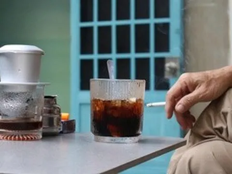 Người TP HCM uống cà phê mấy “cữ” một ngày?