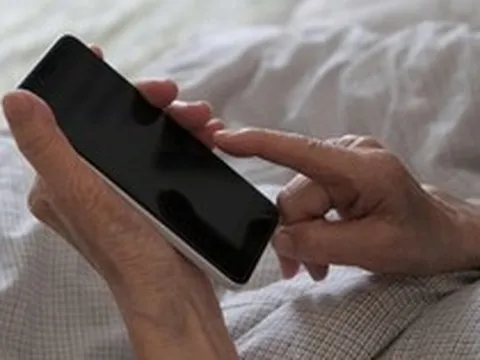 Nghiên cứu tiết lộ một sự thật đáng sợ: Điện thoại đã tắt nguồn nhưng có thể đang âm thầm "phản bội" bạn