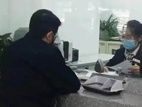 Cho bạn vay 460 triệu đồng, 1 ngày sau người đàn ông đòi lại nhưng đối phương không trả, toà tuyên bố: Ngân hàng phải trả 30%