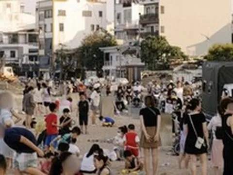 Tuyệt đối không nên tụ tập, hóng gió tại “biển Gò Vấp” lúc này!