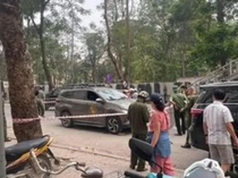 Hà Nội: Hành khách dùng dao đâm tài xế taxi, phải đi cấp cứu, thông tin về người gây ra chuyện