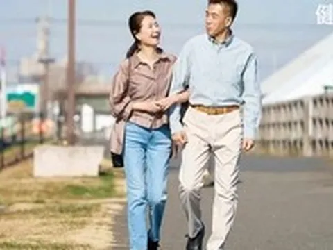 Người phụ nữ 62 tuổi đi 10.000 bước mỗi ngày, cuối cùng “hỏng” đầu gối! Chuyên gia chỉ ra sự thật khiến càng đi càng mất cơ