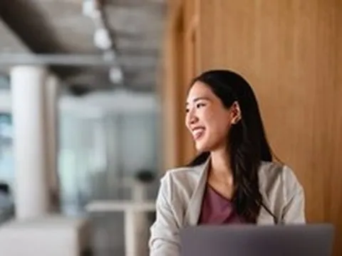 Người “dễ gặp may mắn”, hạnh phúc trong cuộc sống thường có 3 đặc điểm: Không phải mê tín mà là thực tế