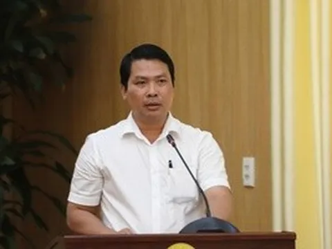 Cần Thơ khuyến khích cán bộ đi công tác bằng xe điện