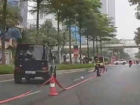 Va chạm với xế hộp Mercedes G63, cụ ông 91 tuổi đi bộ tử vong