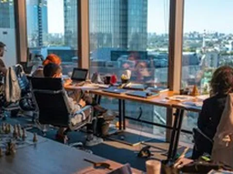 Công ty thưởng 52 triệu đồng/quý nếu nhân viên chịu đến văn phòng làm việc