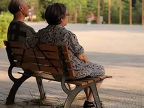 Nghiên cứu 60.000 người, phát hiện công thức trường thọ: Kết hợp đúng 3 yếu tố, có thể sống lâu thêm ít nhất 9 năm