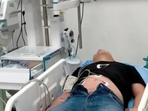 Chàng trai 24 tuổi phải rửa ruột vì sáng tỉnh dậy bỗng có 150 viên thuốc trong bụng