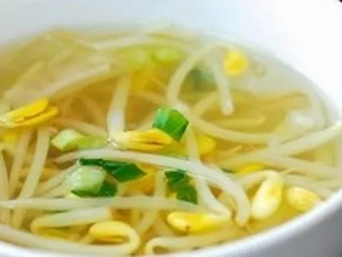 5 loại rau được coi là "vua thải độc" trong thời tiết nắng nóng, 4 loại đầu chợ Việt chẳng bao giờ thiếu!