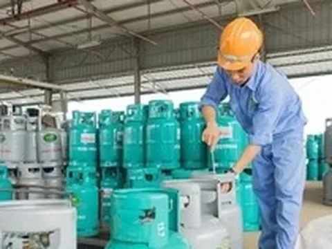 Nhập khẩu khí dầu mỏ hóa lỏng tăng mạnh, vì sao giá gas vẫn leo thang?