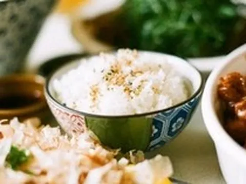 Bác sĩ cảnh báo 5 thói quen trong bếp dễ dẫn đến ngộ độc thực phẩm, nhiều người Việt mắc phải tất cả, đặc biệt là cái số 1