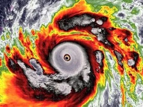 Sinlaku trở thành siêu bão, mạnh nhất thế giới từ đầu năm đến hiện tại