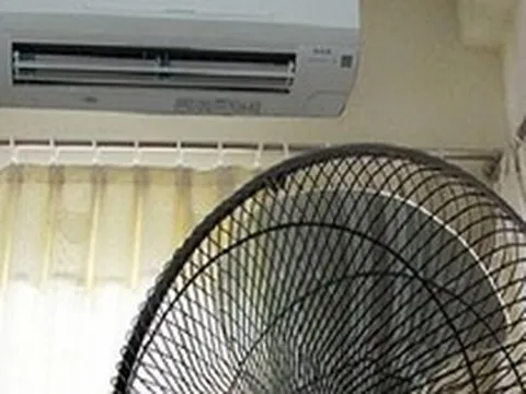 Cảnh báo đến những gia đình đang dùng điều hòa: 2 thói quen này âm thầm “đốt” tiền điện mỗi ngày