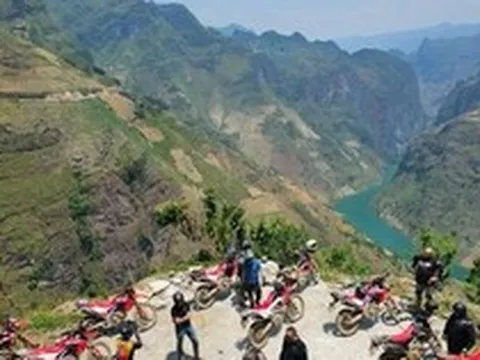 Chấn chỉnh tour xe máy chở khách du lịch cung Hà Giang Loop, lên kế hoạch chuẩn hóa nghiệp vụ