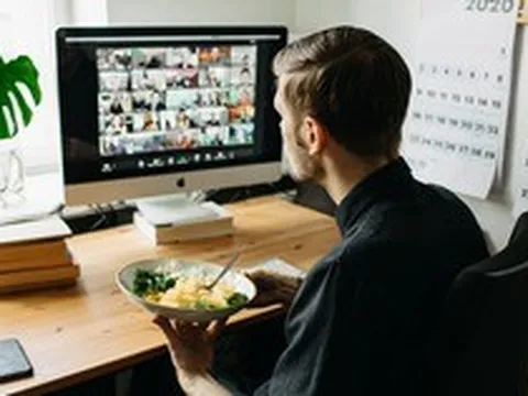 Bác sĩ nổi tiếng: Tất cả chúng ta đều đang ăn trưa sai cách