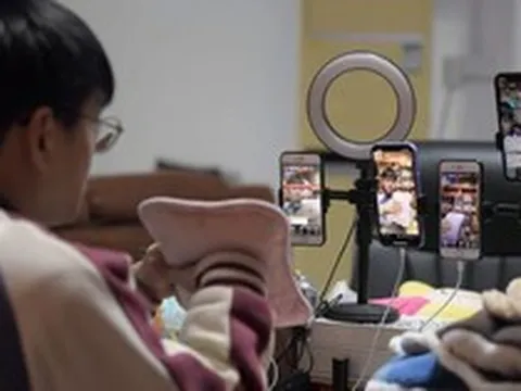 Phát hiện người phụ nữ liên tục chuyển khoản 3 tỷ đồng mua 900 đơn hàng online, cảnh sát sử dụng biện pháp nghiệp vụ điều tra