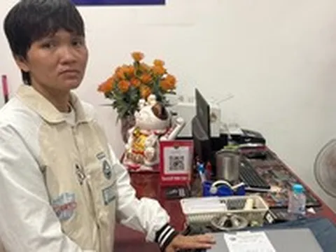 Bắt nữ giúp việc lấy trộm 20 máy tính của chủ ở TPHCM