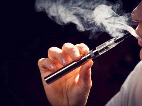Từ 15/5 chính thức áp dụng mức phạt nặng với người sử dụng thuốc lá điện tử