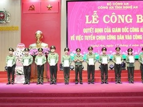30 nhân viên an ninh hàng không được tuyển vào Công an nhân dân